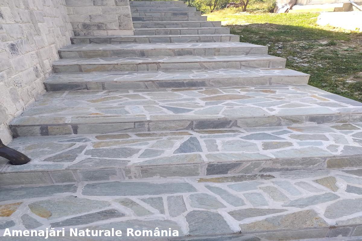 Scări din piatră naturală realizate de Amenajări Naturale România